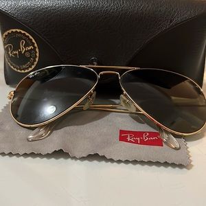 Rayban Aviator Black with Gold Frame
